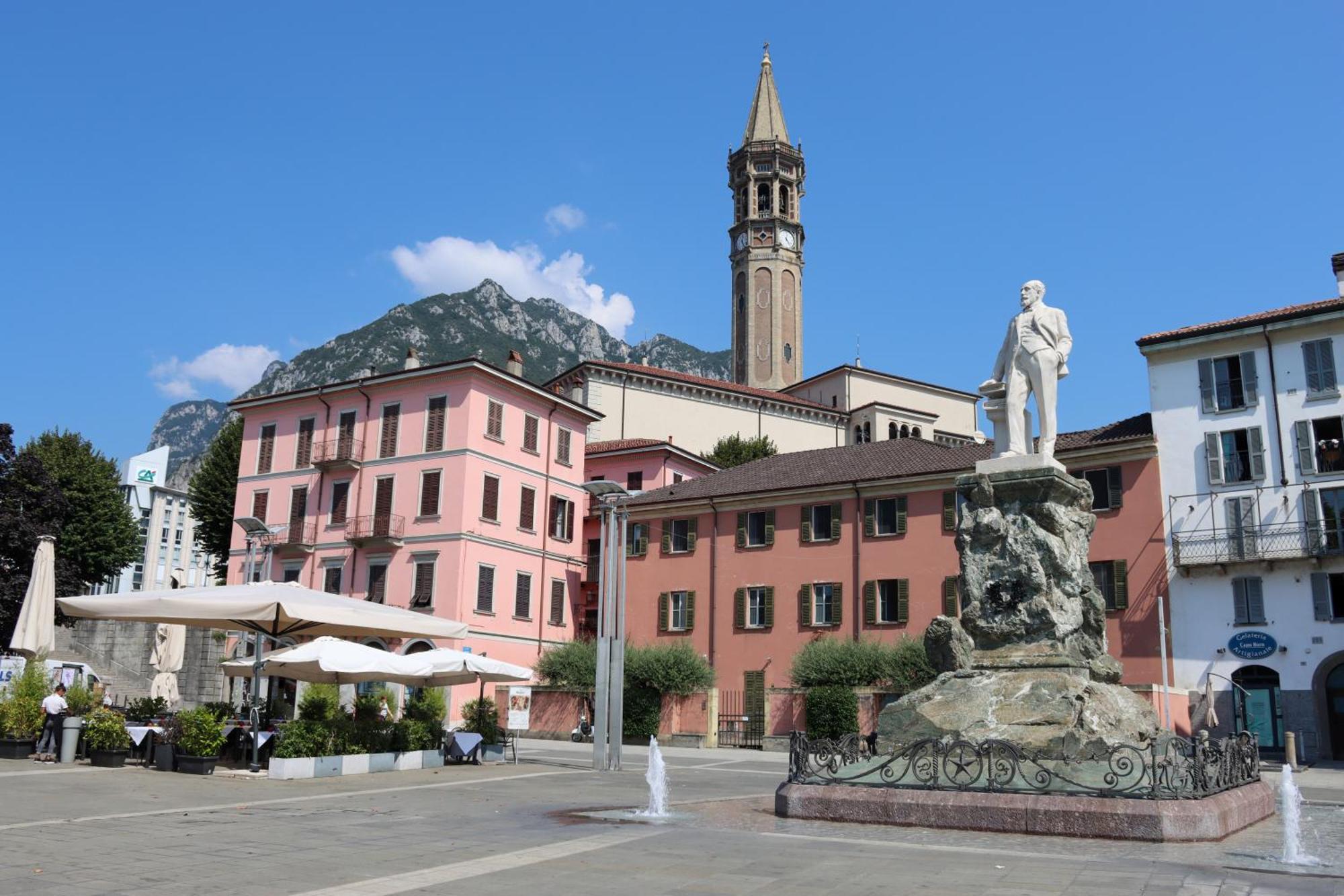 Casa Ardo Wifi & Free Parking In Lecco Center Leilighet Eksteriør bilde