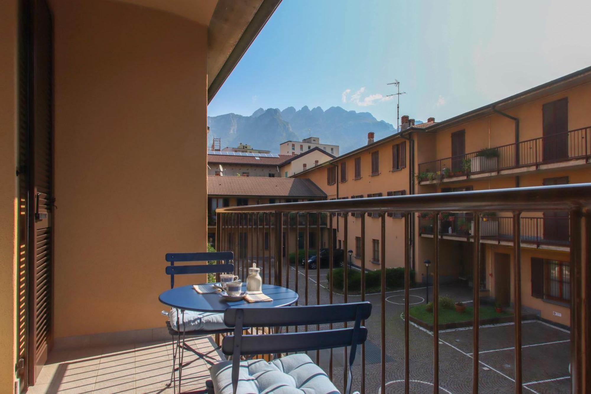 Casa Ardo Wifi & Free Parking In Lecco Center Leilighet Eksteriør bilde